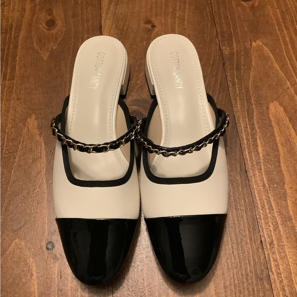 Cotton Candy Black and Cream Mules with Chain Accent - Picture 5 of 7